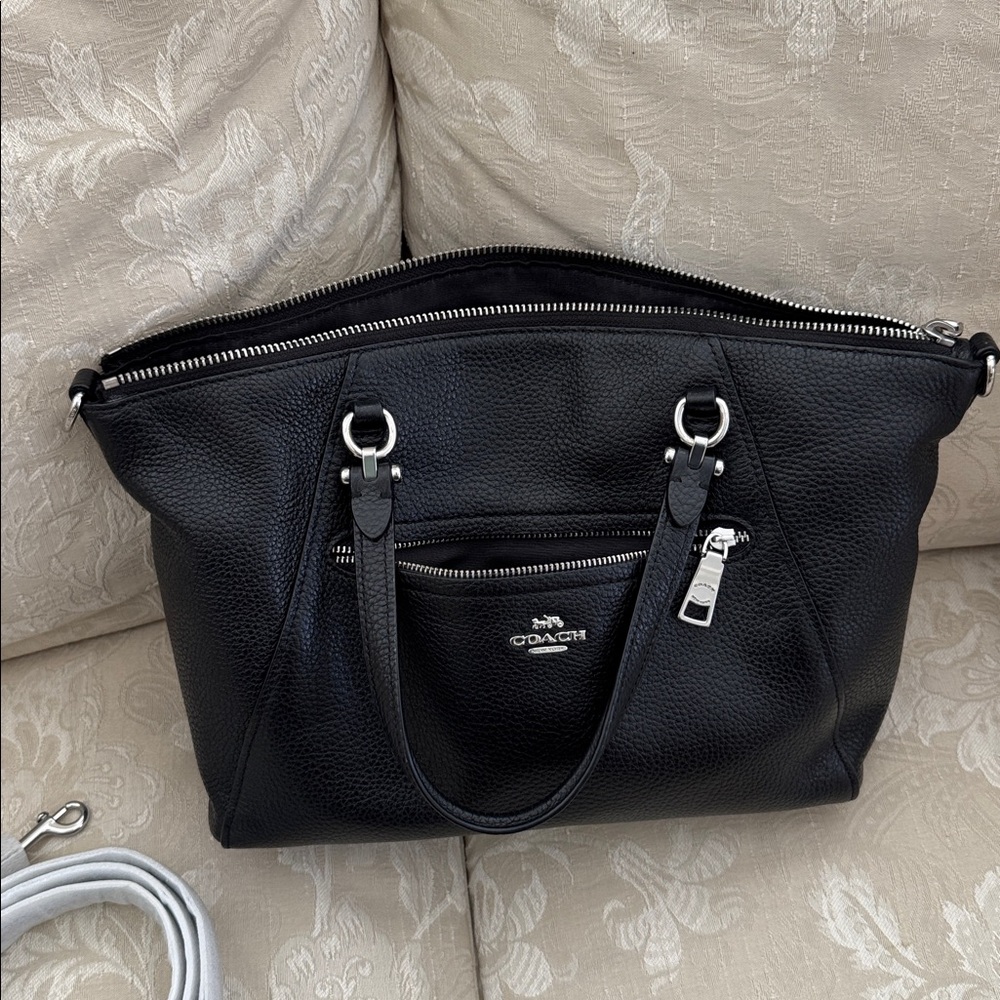Coach Leather Bag - Picture 4 of 8